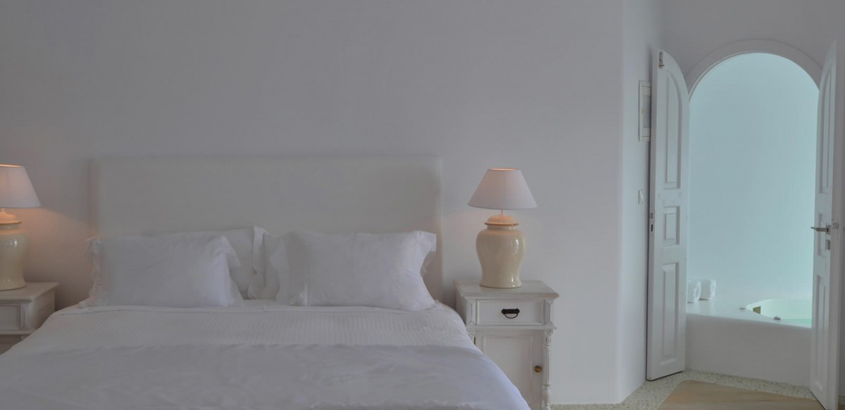 SUPERIOR SUITES