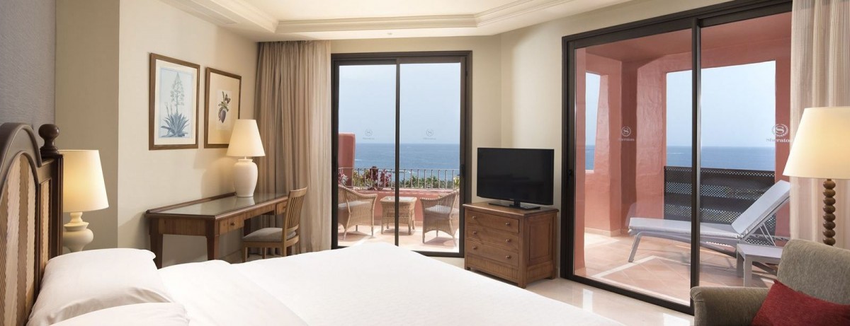 PREMIUM SUITE