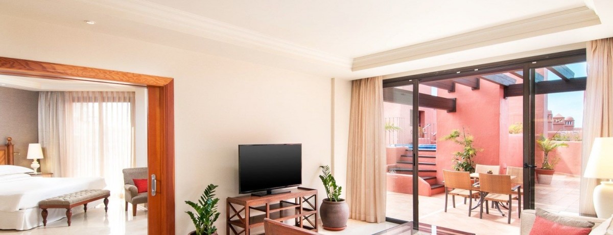 CLUB TERRACE SUITE