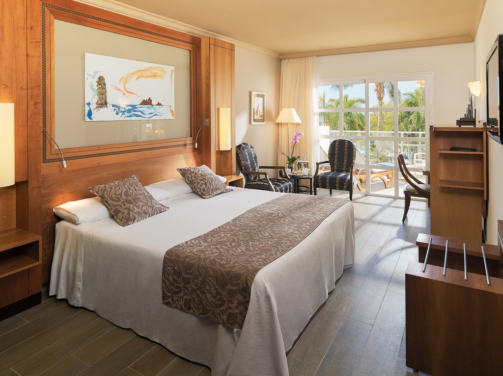 DOUBLE COMFORT WITH GARDEN VIEW