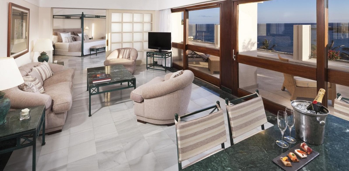 PENTHOUSE SUITE