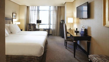 PREMIUM ROOM