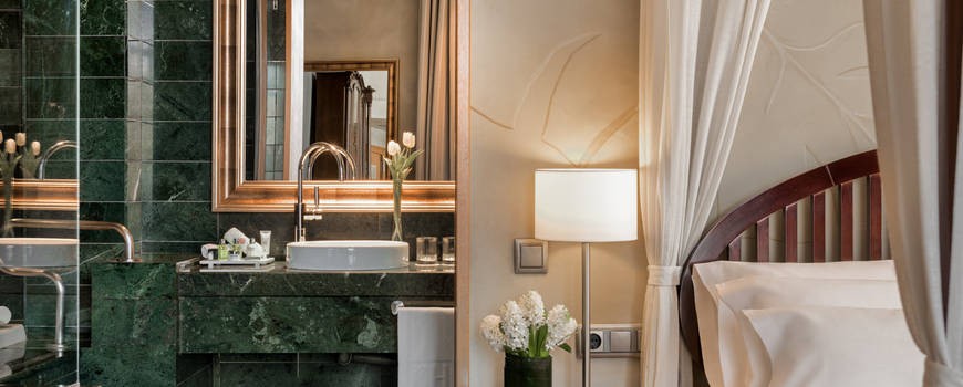 SUITE WITH VIEW