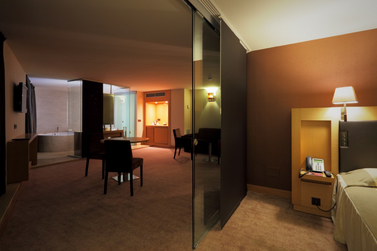 MEDITERRANEAN SUITE