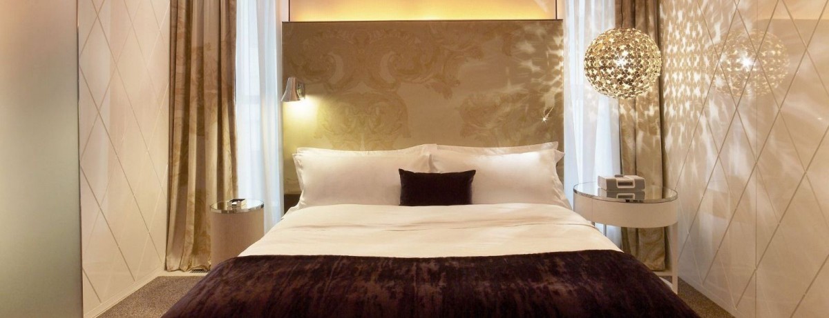W SUITE