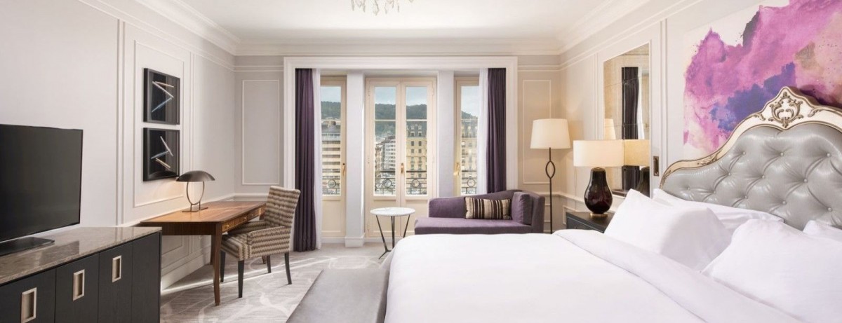 PREMIUM ROOM RIVER VIEW