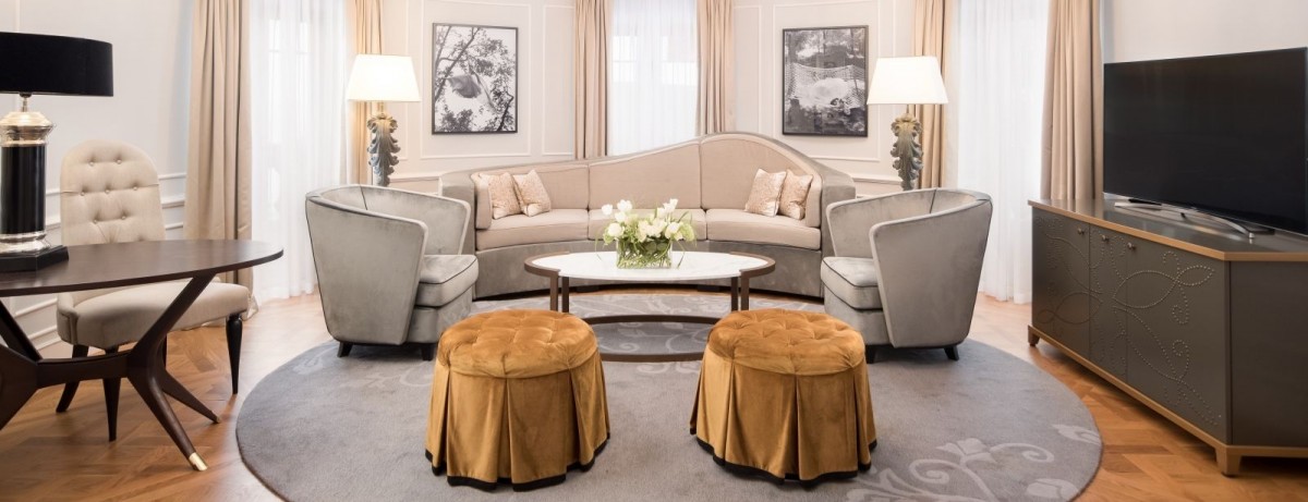 ROYAL SUITE