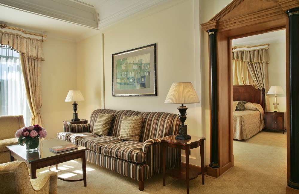 JUNIOR SUITE