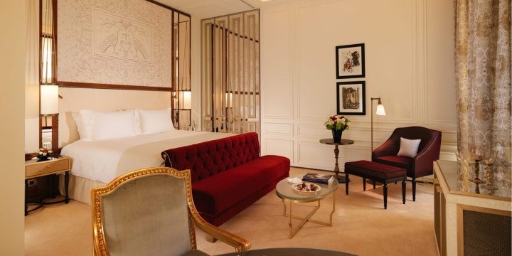 JUNIOR SUITE
