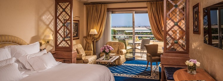 KING IMPERIAL ROOM