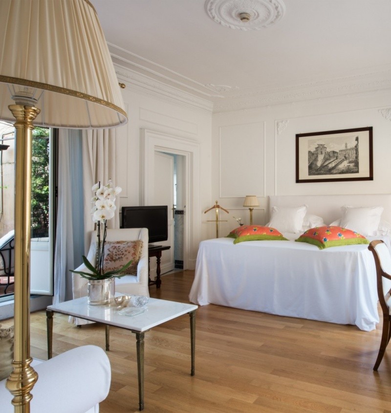 JUNIOR SUITE WITH TERRACE
