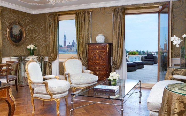 SANSOVINO LAGOON VIEW SUITE