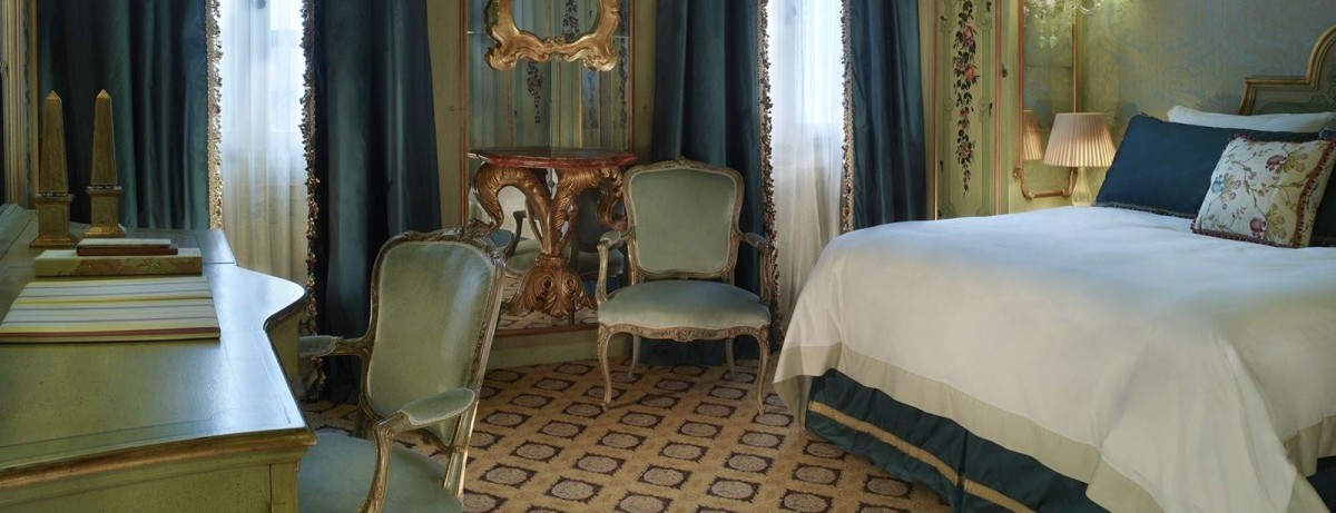 VENETIAN ROOM