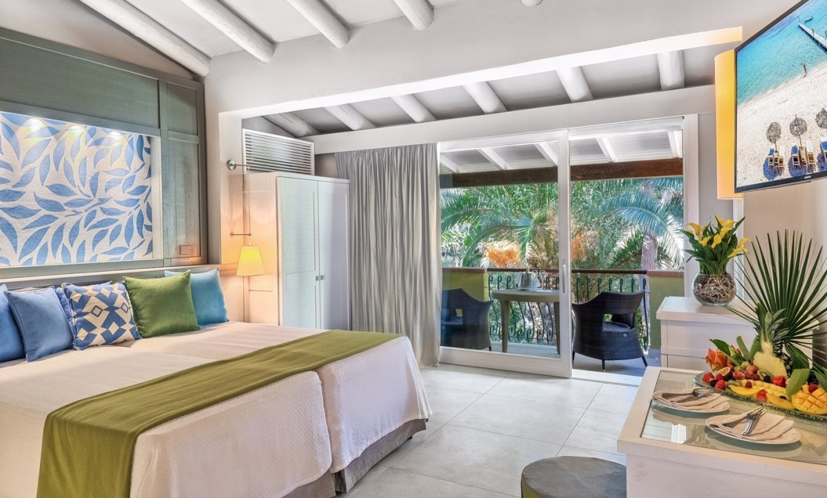 SUPERIOR TERRACE ROOM