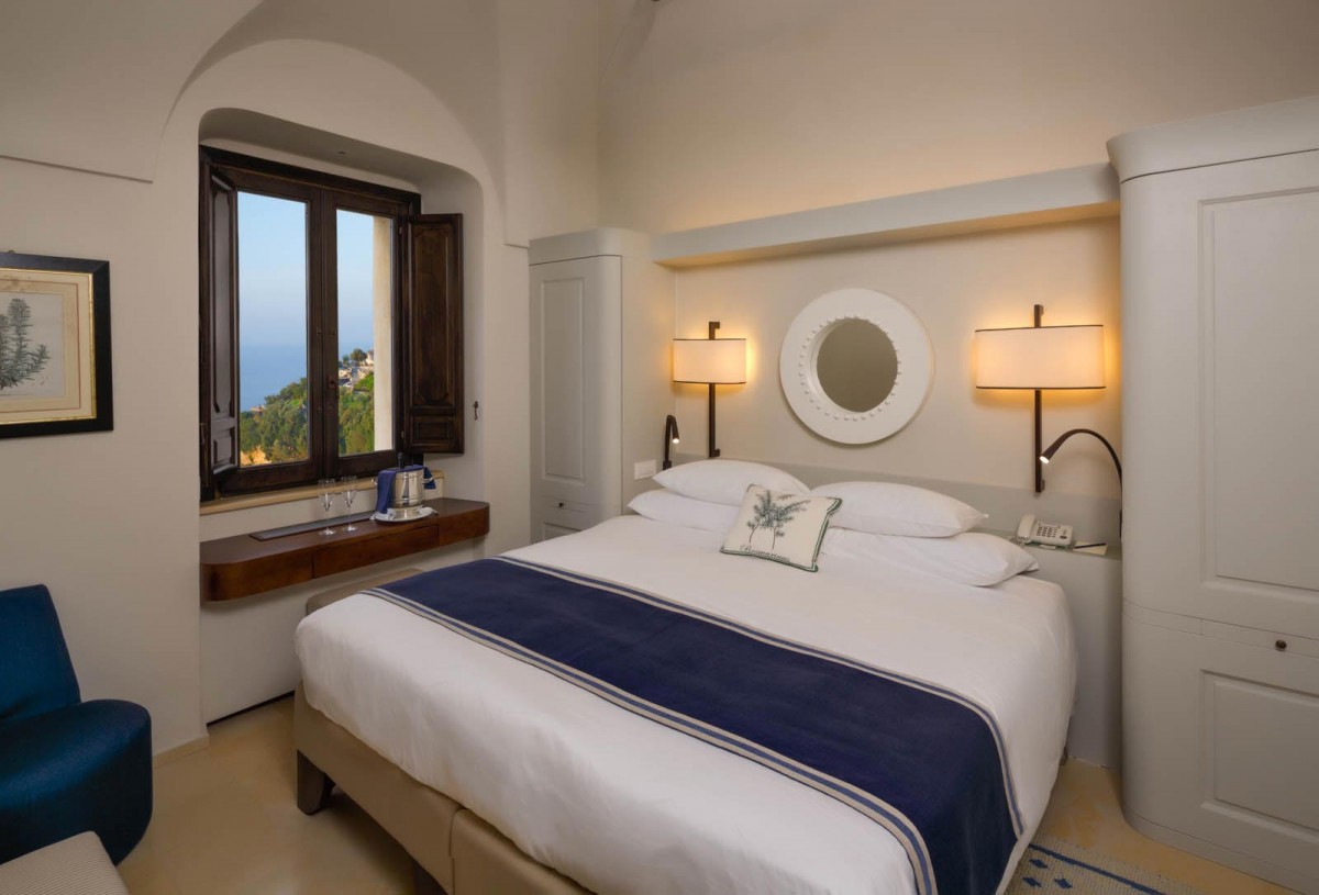 DELUXE SUITE SEA VIEW