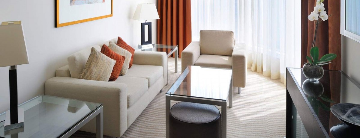 DELUXE SUITE