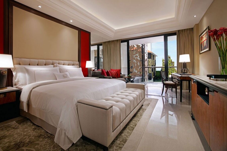 PREMIER ROOM