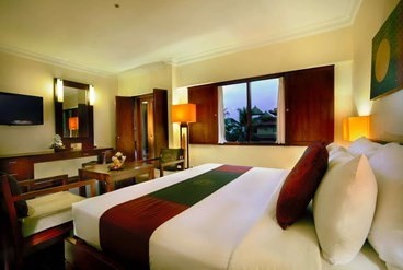 DELUXE OCEAN ROOM
