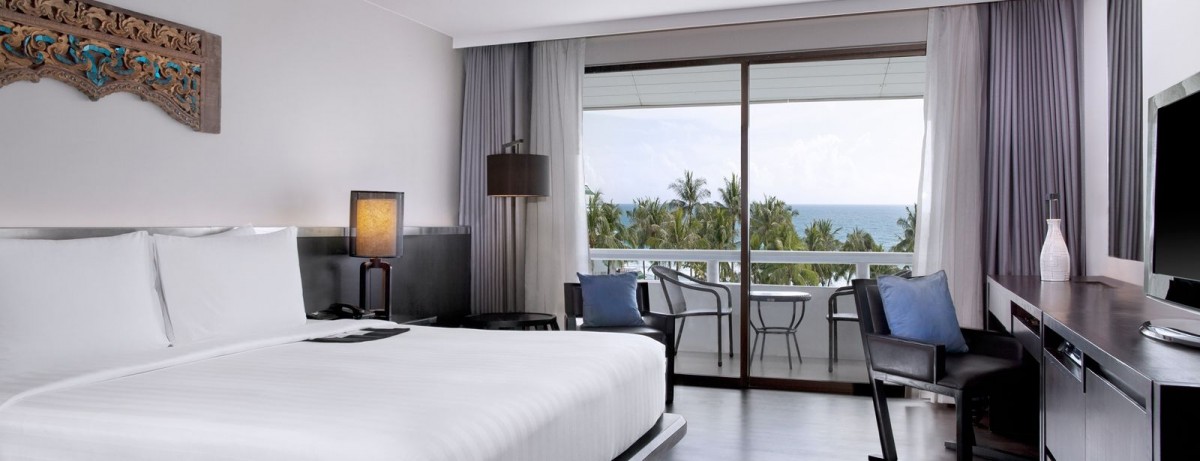 DELUXE OCEAN VIEW ROOM