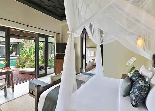 DELUXE POOL ACCESS ROOM
