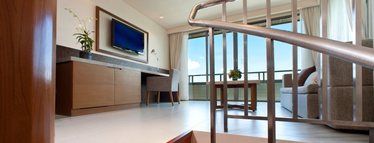 ONE BEDROOM DUPLEX SUITE WITH SEAVIEW
